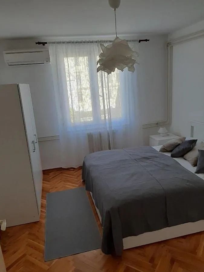 Apartment Adriatic Sea View Zoe 罗维尼 0*,