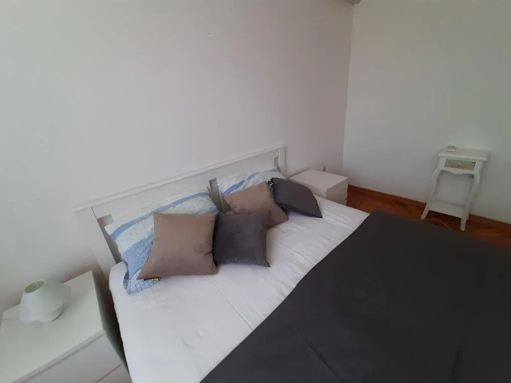 Apartment Adriatic Sea View Zoe 罗维尼 0*,
